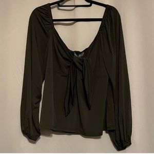 😎3/$10 🆕🖤Eloquii- Beautiful Black Front Tie Blouse